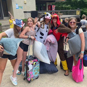 Meet your Posher, Abby